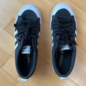 Addidas platform sneakers Size 9-9.5